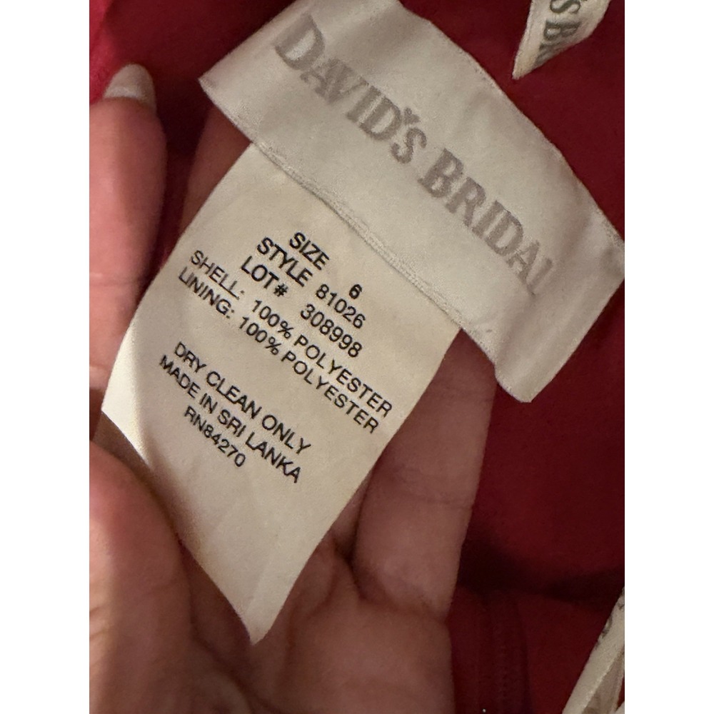 David's Bridal B1026 Red Satin Strapless Long Formal Gown Dress Size 6 - Picture 4 of 5
